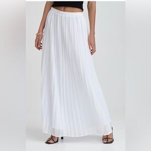 4th & RECKLESS NWT white knife pleated chiffon maxi skirt, size medium